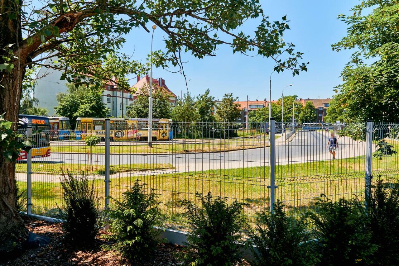 Vintage Apartment In New Estate With Parking - Krzyki Wroclaw By Noclegi Renters ภายนอก รูปภาพ