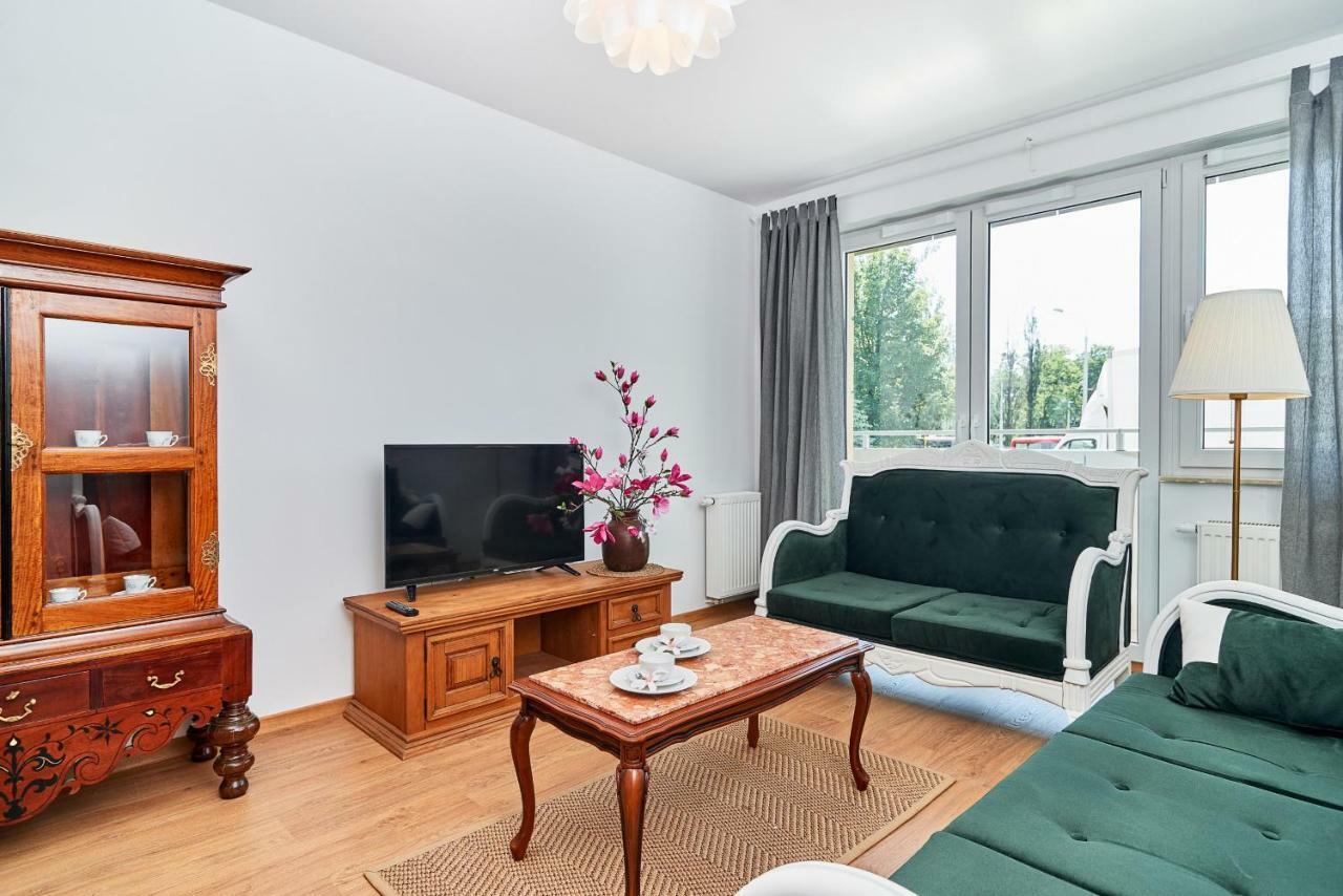 Vintage Apartment In New Estate With Parking - Krzyki Wroclaw By Noclegi Renters ภายนอก รูปภาพ