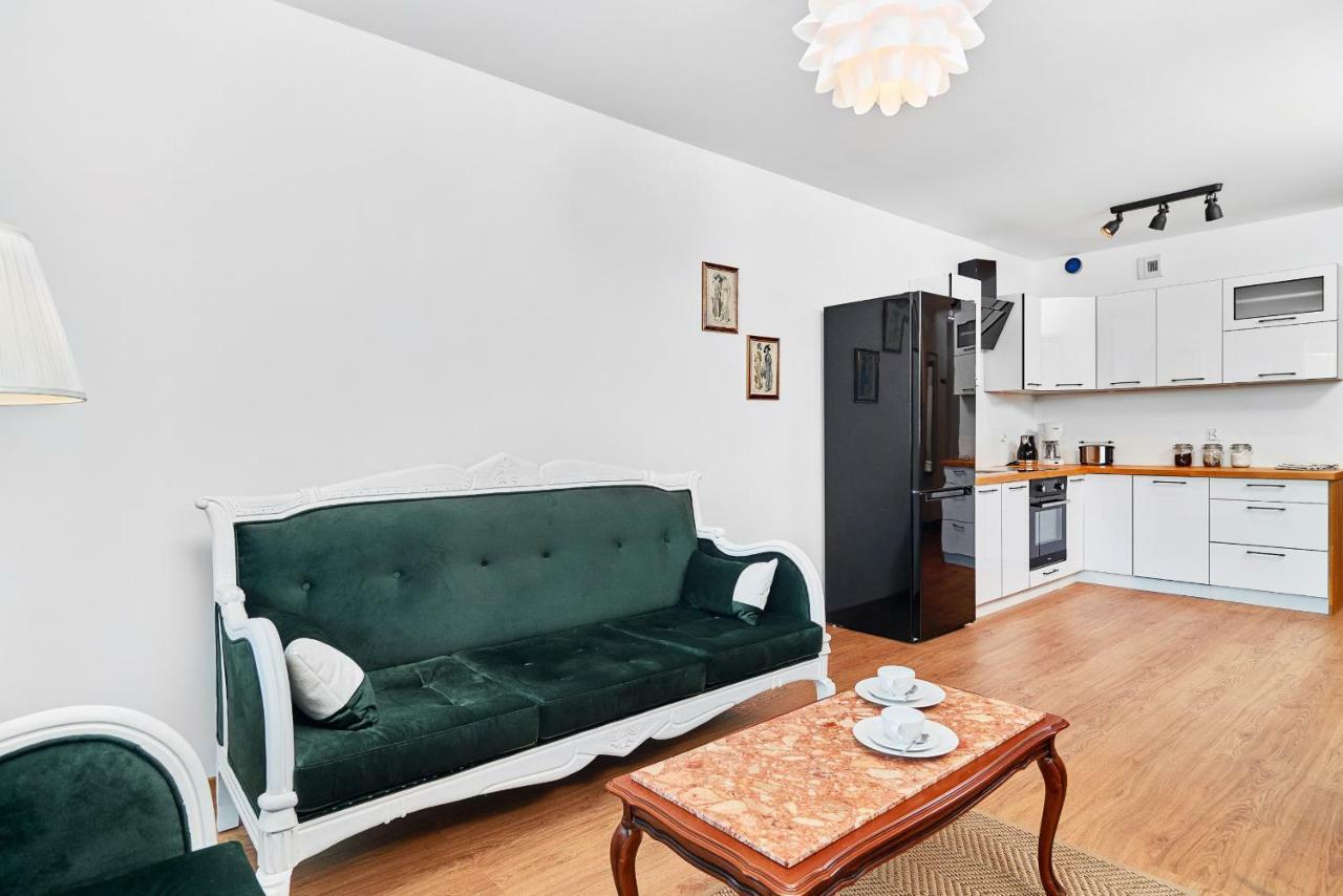 Vintage Apartment In New Estate With Parking - Krzyki Wroclaw By Noclegi Renters ภายนอก รูปภาพ
